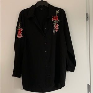 Button down blouse with embroidery